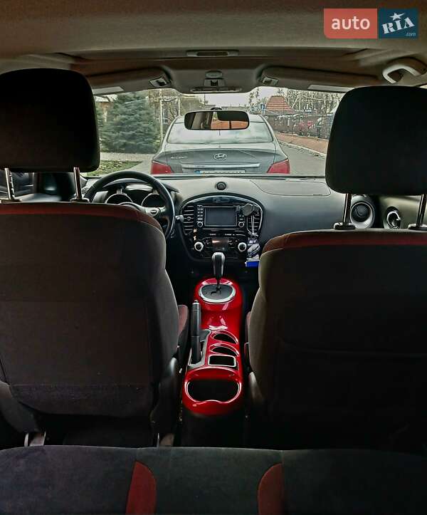 Позашляховик / Кросовер Nissan Juke 2015 в Києві