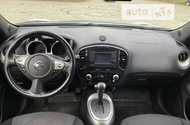 Внедорожник / Кроссовер Nissan Juke 2010 в Буче