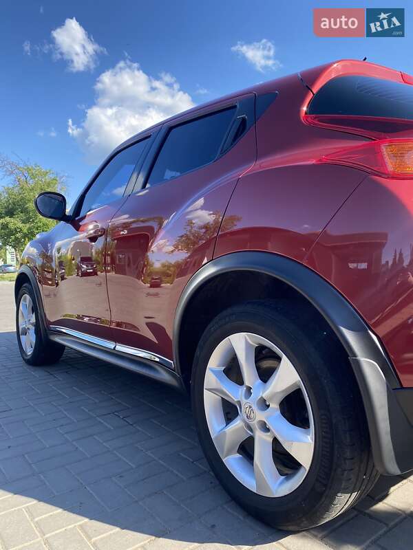 Внедорожник / Кроссовер Nissan Juke 2012 в Лозовой