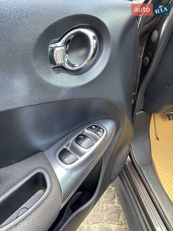 Внедорожник / Кроссовер Nissan Juke 2011 в Дублянах