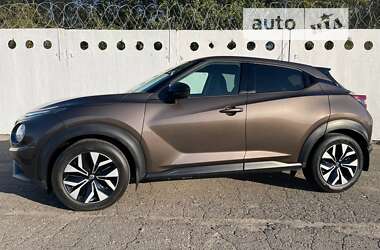 Внедорожник / Кроссовер Nissan Juke 2021 в Киеве