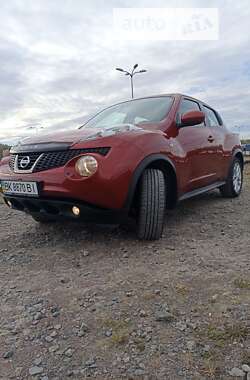 Внедорожник / Кроссовер Nissan Juke 2013 в Львове