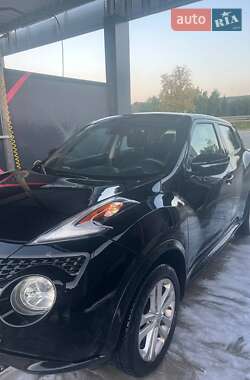 Позашляховик / Кросовер Nissan Juke 2015 в 