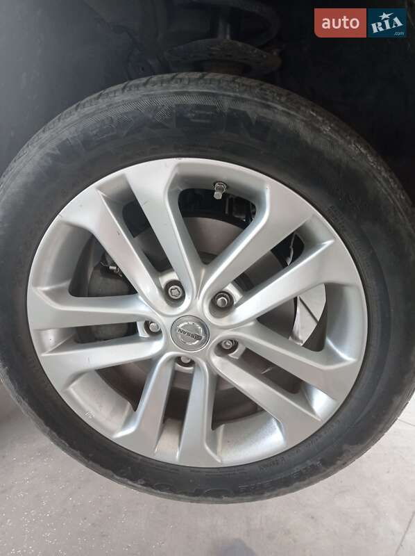 Внедорожник / Кроссовер Nissan Juke 2013 в Запорожье фото 4 Внедорожник / Кроссовер Nissan Juke 2013 в Запорожье