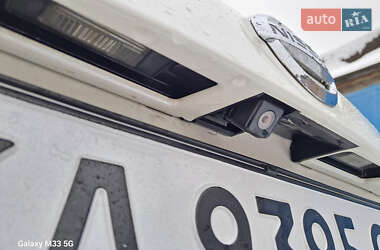 Внедорожник / Кроссовер Nissan Juke 2013 в 