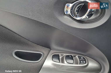 Внедорожник / Кроссовер Nissan Juke 2013 в 