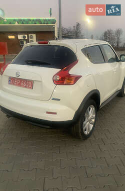 Внедорожник / Кроссовер Nissan Juke 2011 в Луцке