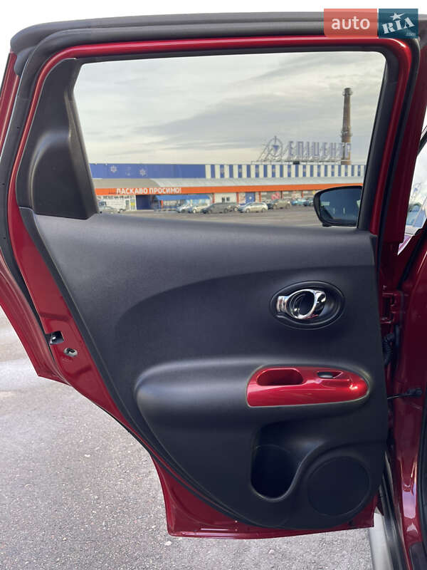Внедорожник / Кроссовер Nissan Juke 2016 в Львове