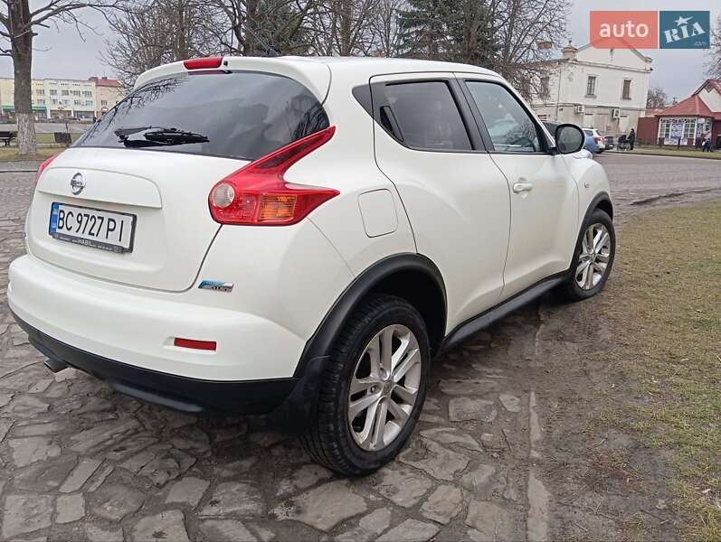 Позашляховик / Кросовер Nissan Juke 2011 в Львові