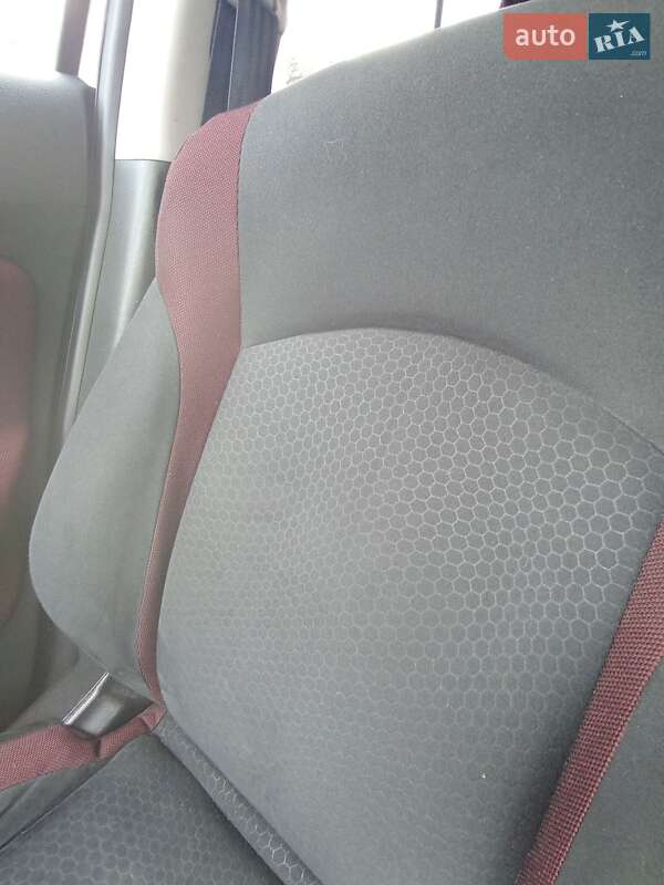 Позашляховик / Кросовер Nissan Juke 2011 в Львові