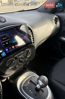 Внедорожник / Кроссовер Nissan Juke 2019 в 