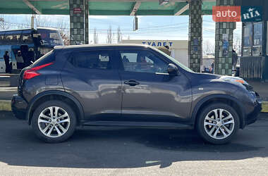 Внедорожник / Кроссовер Nissan Juke 2011 в 
