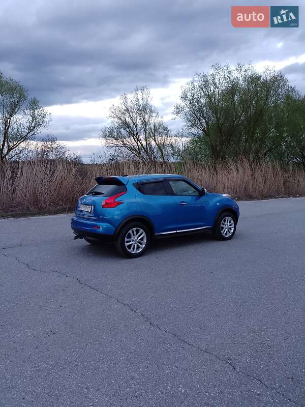 Внедорожник / Кроссовер Nissan Juke 2010 в Тернополе