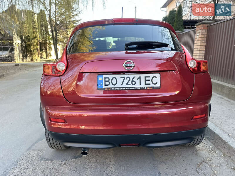 Позашляховик / Кросовер Nissan Juke 2011 в Чернівцях