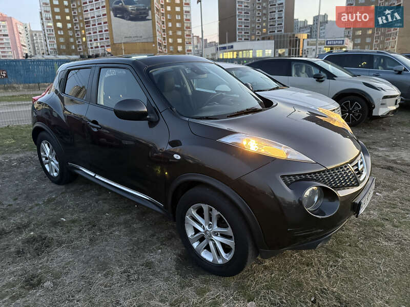 Внедорожник / Кроссовер Nissan Juke 2011 в Киеве