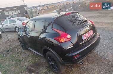 Внедорожник / Кроссовер Nissan Juke 2011 в 