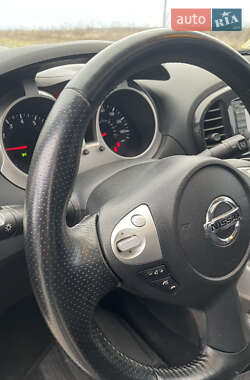 Внедорожник / Кроссовер Nissan Juke 2011 в 