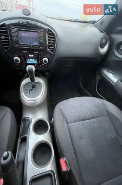 Внедорожник / Кроссовер Nissan Juke 2011 в 