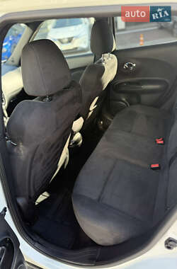 Внедорожник / Кроссовер Nissan Juke 2013 в 