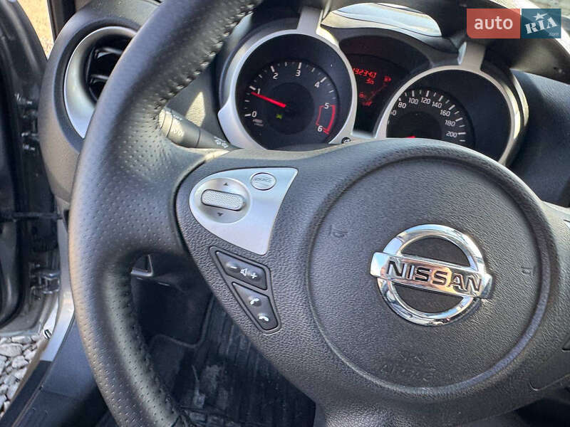 Внедорожник / Кроссовер Nissan Juke 2011 в Стрые