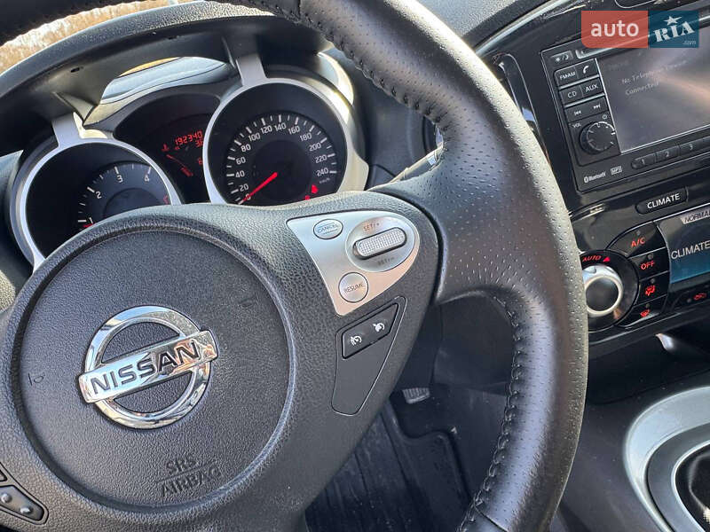 Внедорожник / Кроссовер Nissan Juke 2011 в Стрые