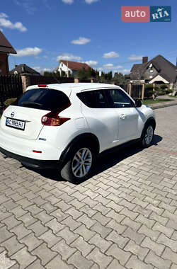 Внедорожник / Кроссовер Nissan Juke 2010 в 