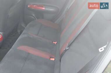 Внедорожник / Кроссовер Nissan Juke 2011 в 