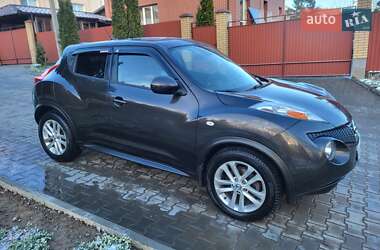 Внедорожник / Кроссовер Nissan Juke 2011 в 