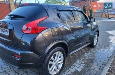 Внедорожник / Кроссовер Nissan Juke 2011 в 