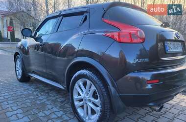 Внедорожник / Кроссовер Nissan Juke 2011 в 