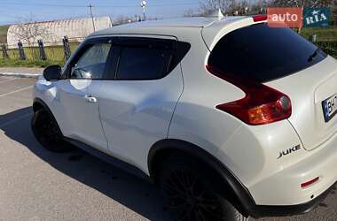Внедорожник / Кроссовер Nissan Juke 2011 в 