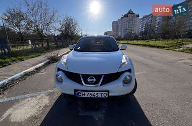 Внедорожник / Кроссовер Nissan Juke 2011 в 