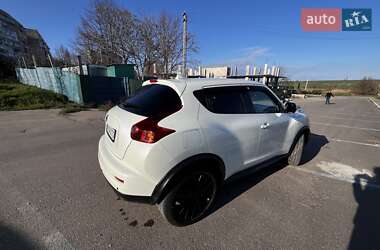 Внедорожник / Кроссовер Nissan Juke 2011 в 