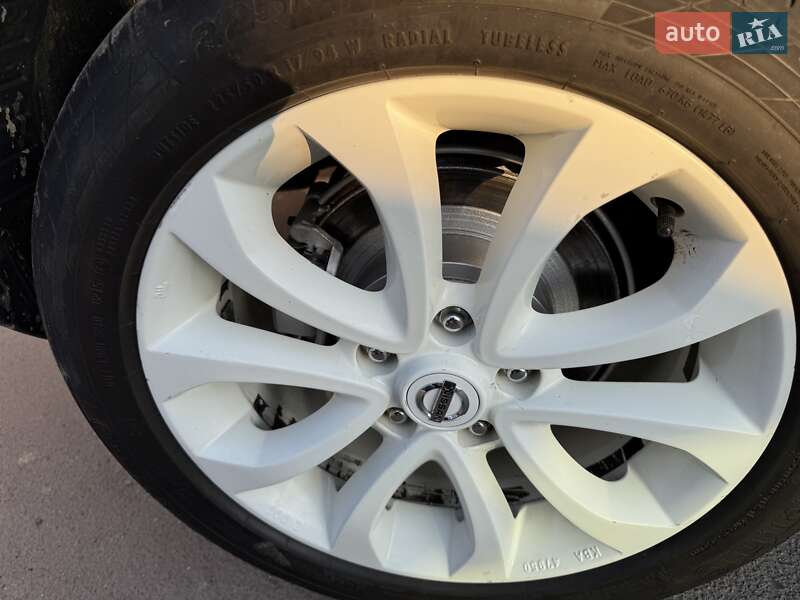 Позашляховик / Кросовер Nissan Juke 2012 в Калуші