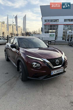 Внедорожник / Кроссовер Nissan Juke 2021 в 