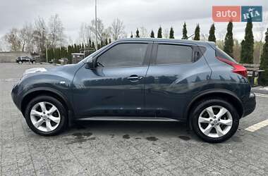 Внедорожник / Кроссовер Nissan Juke 2010 в 