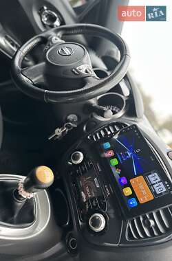 Внедорожник / Кроссовер Nissan Juke 2010 в 