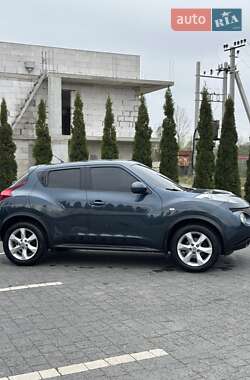 Внедорожник / Кроссовер Nissan Juke 2010 в 