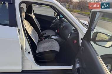 Внедорожник / Кроссовер Nissan Juke 2017 в 