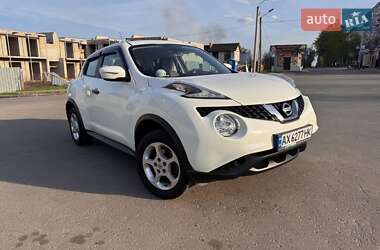 Внедорожник / Кроссовер Nissan Juke 2017 в 