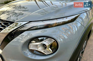 Позашляховик / Кросовер Nissan Juke 2022 в 