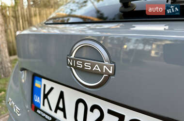 Позашляховик / Кросовер Nissan Juke 2022 в 
