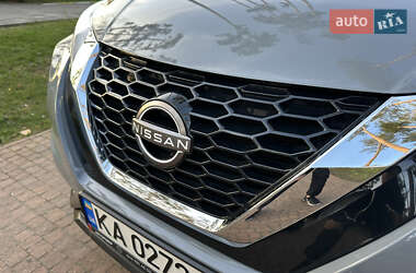Позашляховик / Кросовер Nissan Juke 2022 в 