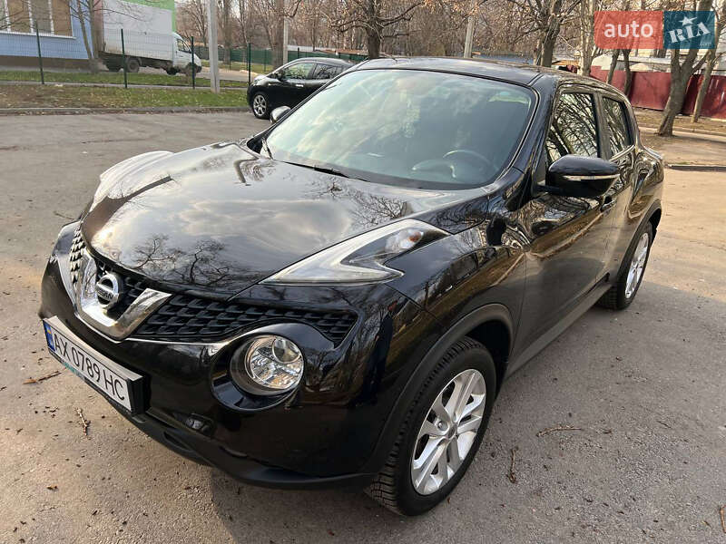 Внедорожник / Кроссовер Nissan Juke 2017 в 