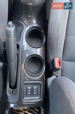 Внедорожник / Кроссовер Nissan Juke 2013 в 