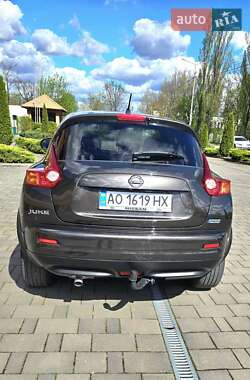 Внедорожник / Кроссовер Nissan Juke 2012 в 