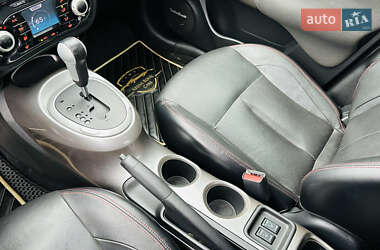 Позашляховик / Кросовер Nissan Juke 2012 в 