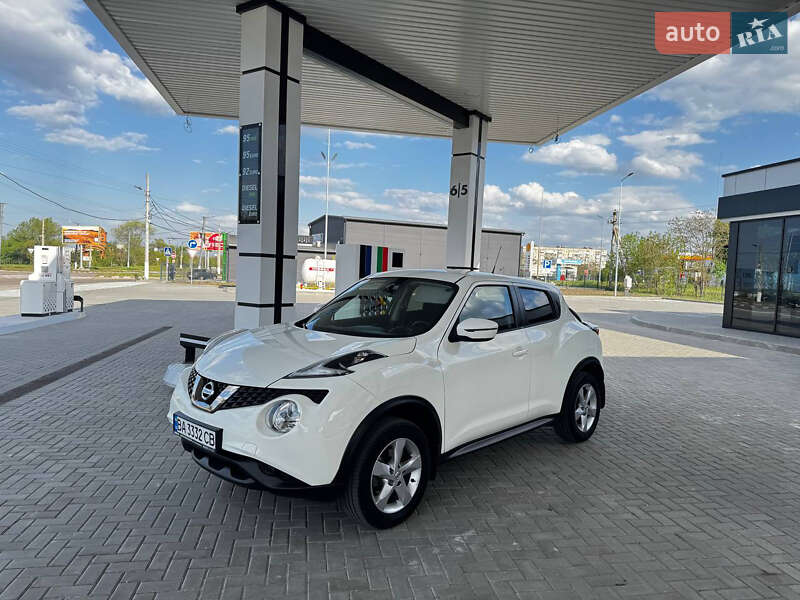 Внедорожник / Кроссовер Nissan Juke 2018 в 
