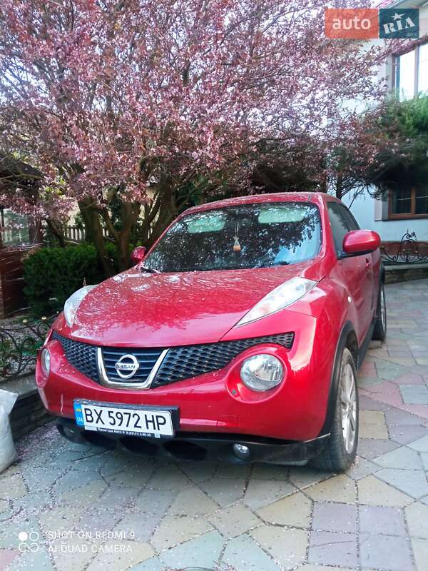 Внедорожник / Кроссовер Nissan Juke 2014 в Подволочиске