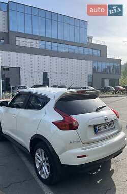 Позашляховик / Кросовер Nissan Juke 2011 в 